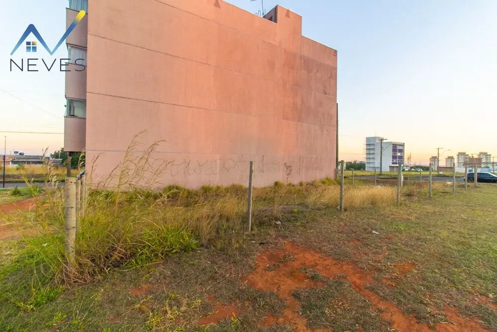 LOTE EM SAMAMBAIA PARA LOJAS E APARTAMENTOS - 2 LOTES JUNTOS - QN 501 CONJNUTO 4...