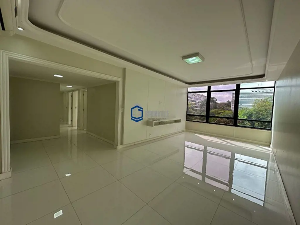 Granville Negócios Imobiliários Vende:Excelente apartamento vazado e nascente, l...