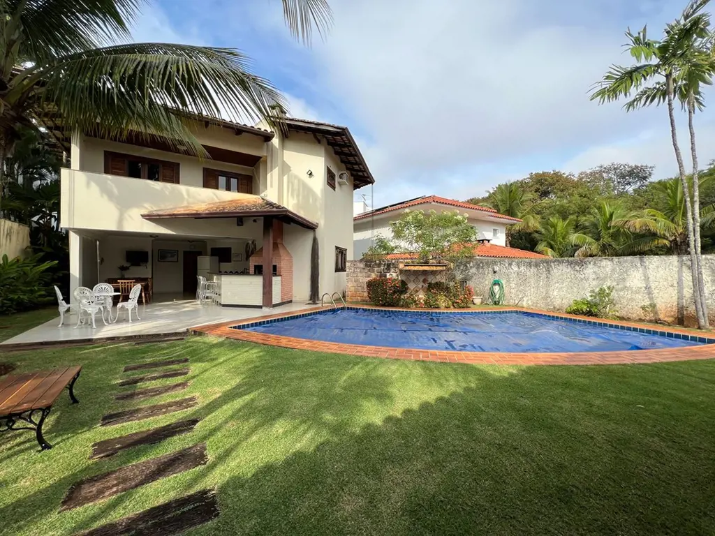 -Amplo sobrado a venda no Condomínio Jardim Florença-Sobrado com 3 suítes plenas...