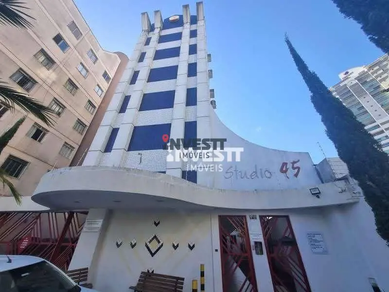LOCALIZAÇÃO:Studio 45Localizado no baixo Bueno, em uma região estratégica com fá...