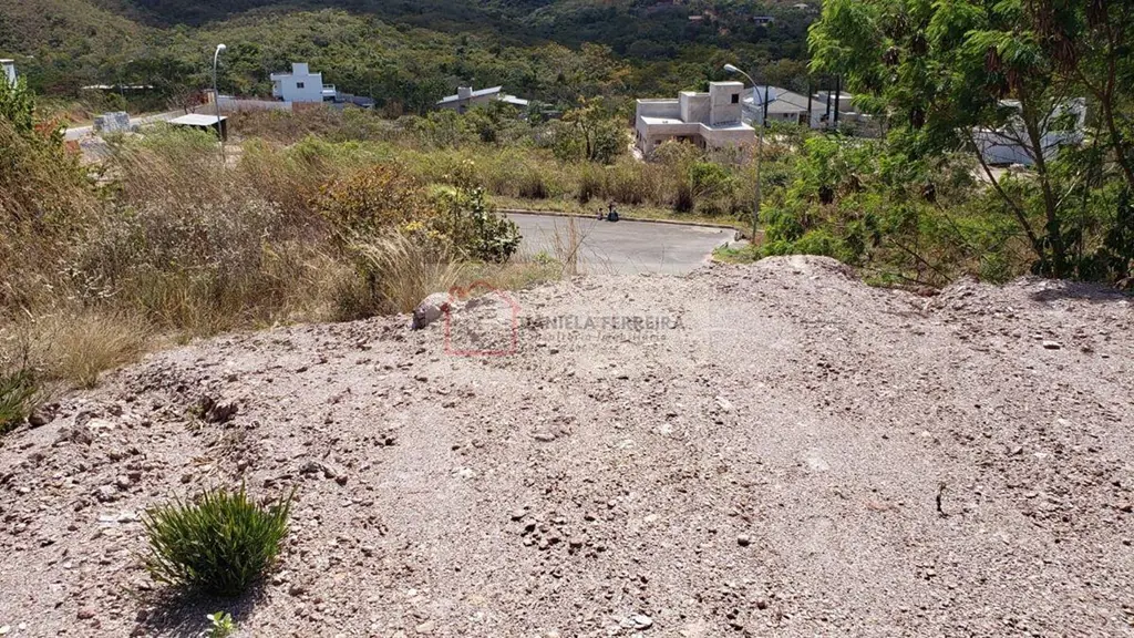Baixou para venda, de R$ 360 para R$ 325 mil!!!Vendo terreno regularizado de esq...