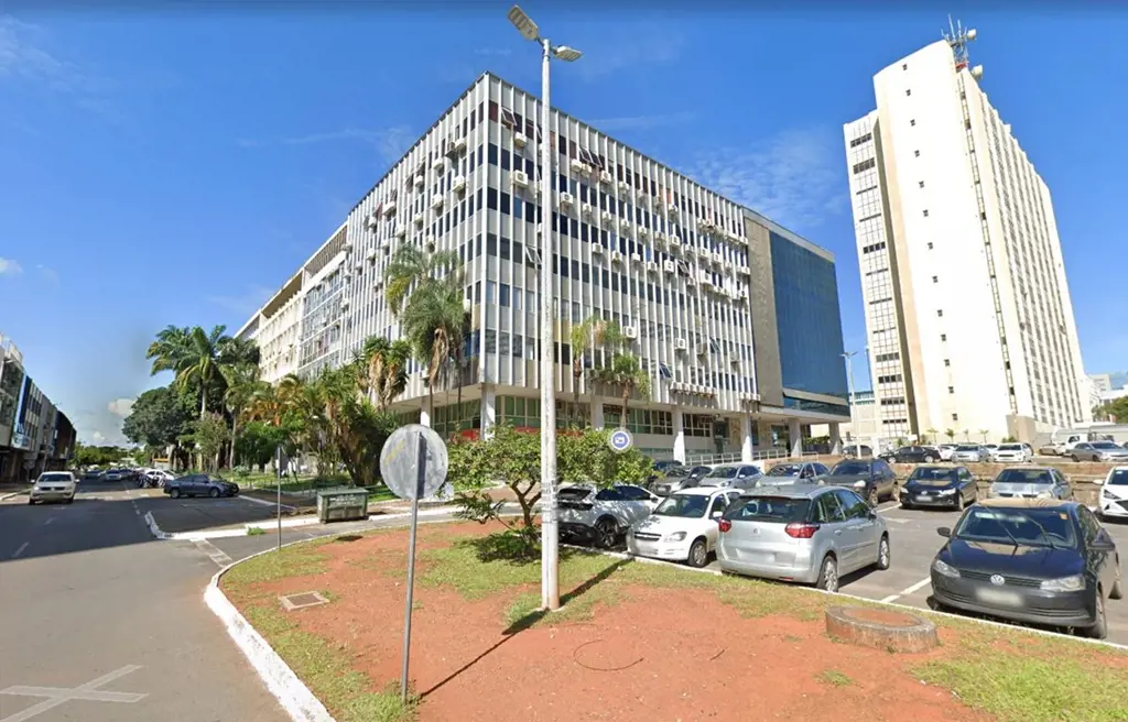 Oportunidade única de Sala Comercial em excelente ponto no Setor Comercial Sul.L...