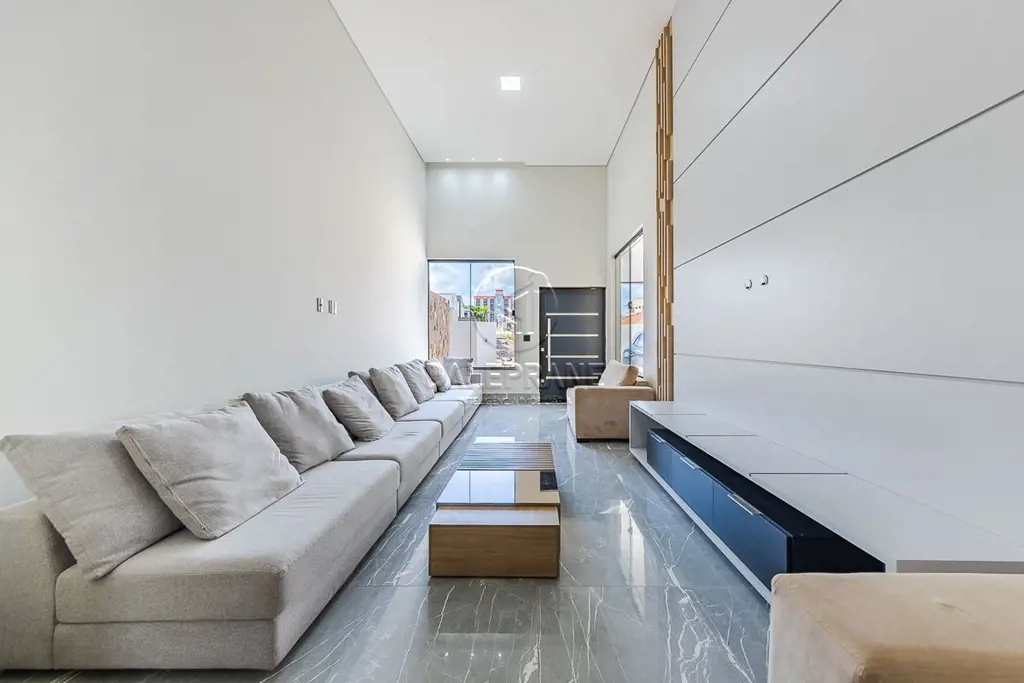 DALEPRANE INTELIGÊNCIA IMOBILIÁRIA VENDE: Magnífica casa em Vicente Pires na Rua...