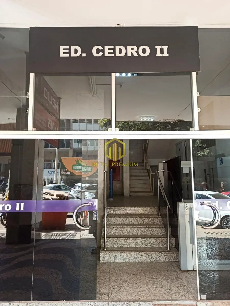 ROYAL PREMIUM Aluga um excelente imóvel mobiliado, no Setor Comercial Sul de Bra...