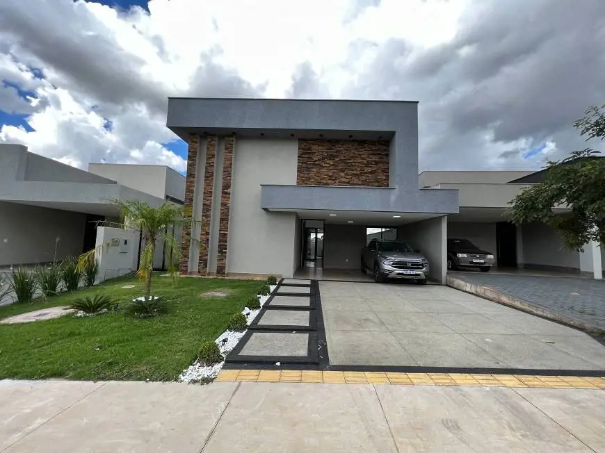 Casa térrea Parqville Pinheiros Aparecida de GoiâniaA casa está localizado no co...