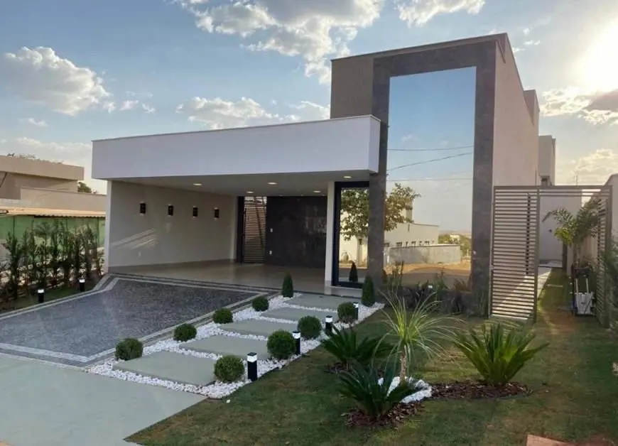 Belíssima casa disponível no Condomínio Terras Alpha 1Condomínio Terras Alpha1Qu...