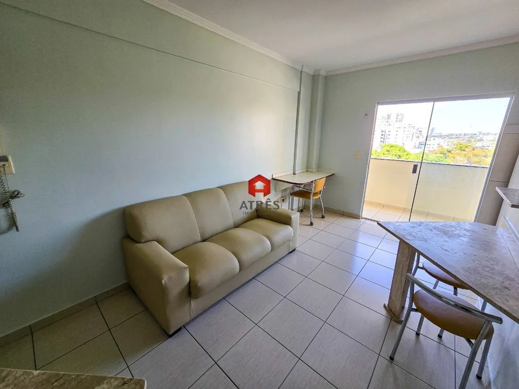 Localizado no Setor Leste Universitário com aproximadamente 35m² composto de: su...