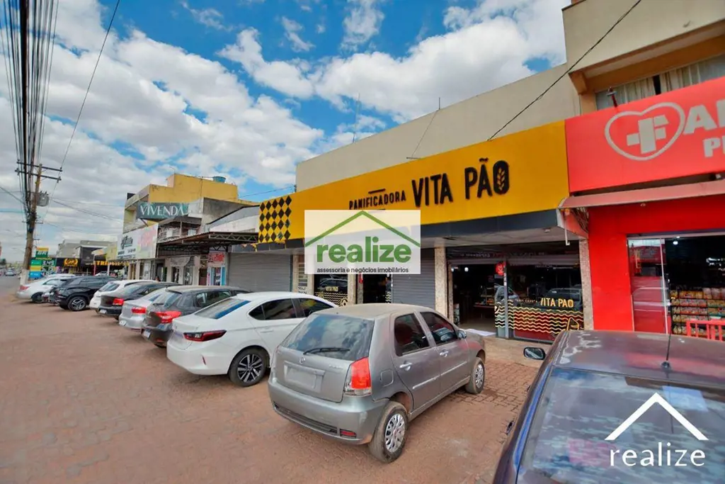Vendo prédio comercial com padaria e apartamento em Val Paraíso do Goiás.Apartam...