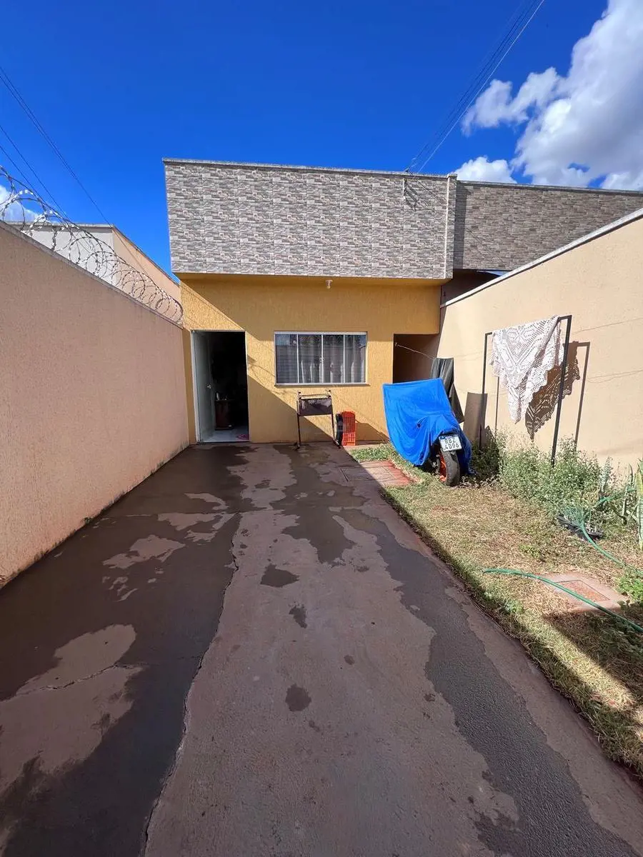 Ideal pra você que procura uma casa de 2/4 com quintal na região noroeste que se...