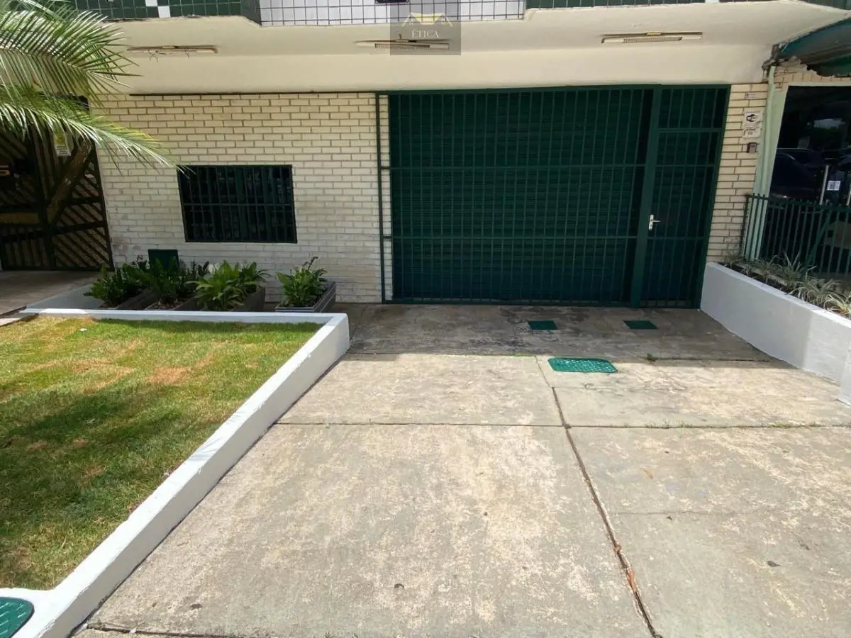  Alugo loja térrea logo no início do Núcleo Bandeirante, desocupada, 298 m2., 33...