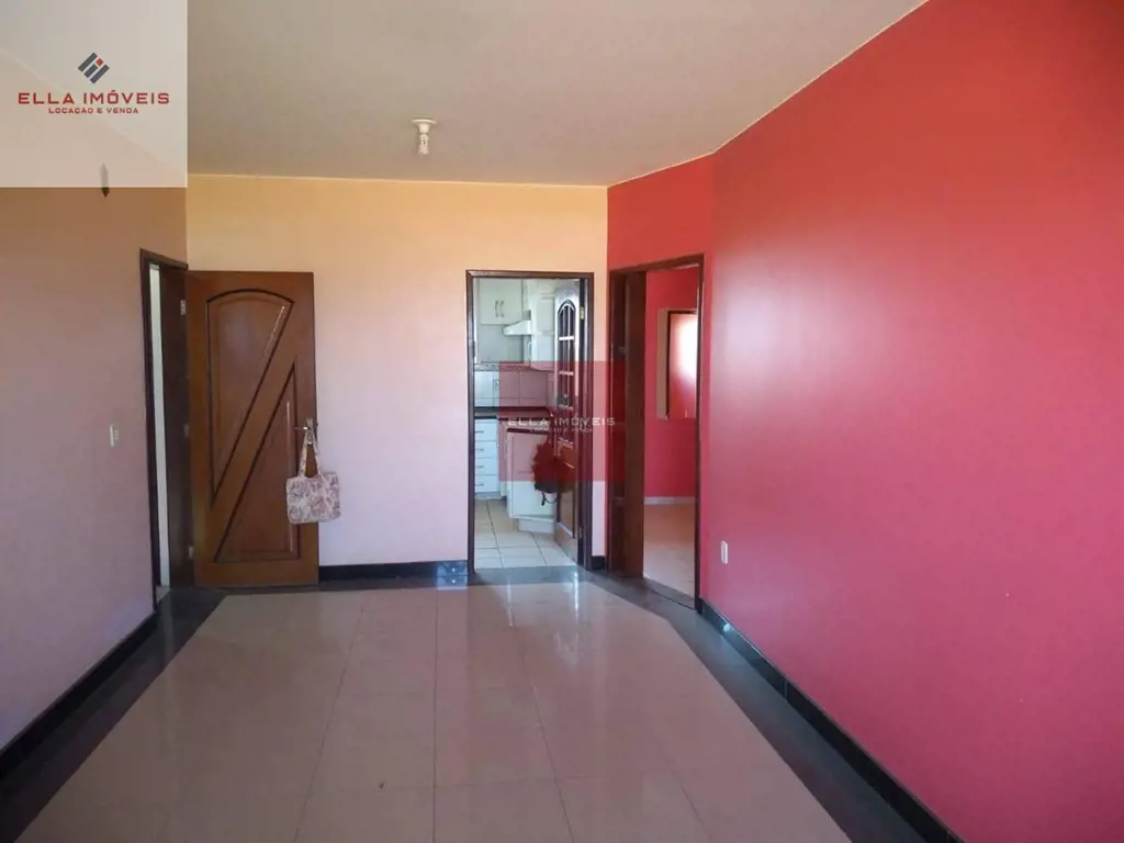 _________ELLA IMÓVEIS VENDE!_________EXCELENTE SOBRADO, TRÊS PISOS, 4 VAGAS DE G...