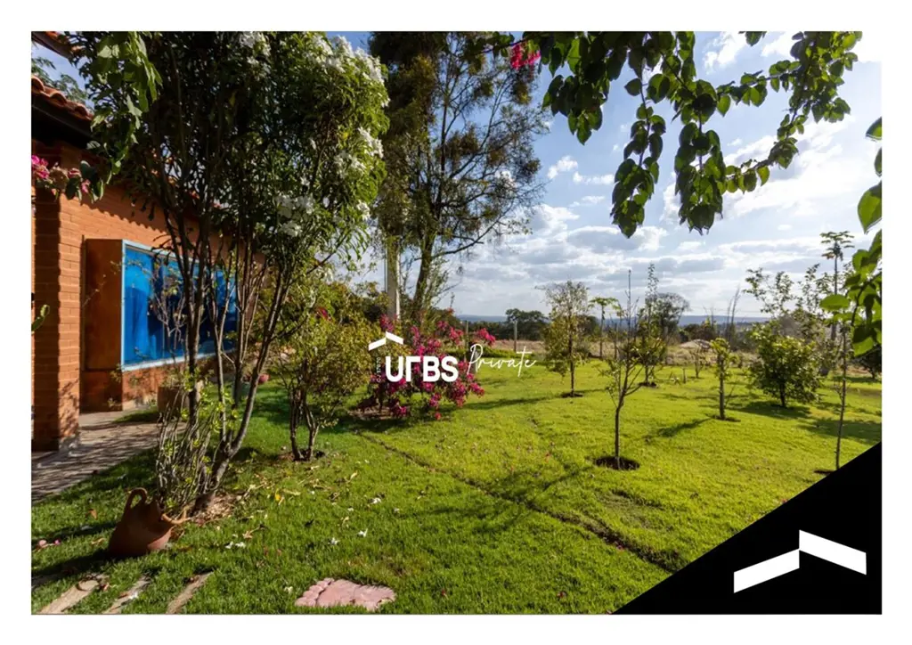 Chácara deslumbrante no condomínio Águas da Serra em Hidrolândia, Goiás. Com um ...