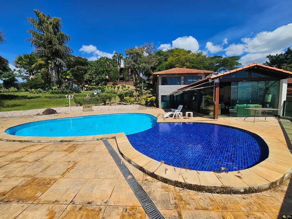 CBL VENDE COM EXCLUSIVIDADE NA RUA 13:Chácara diferenciada no Lago Oeste com vis...