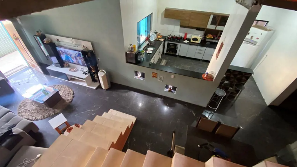 Descubra um excelente sobrado à venda na QNP 26, CEILANDIA SUL, DF. Com um conce...