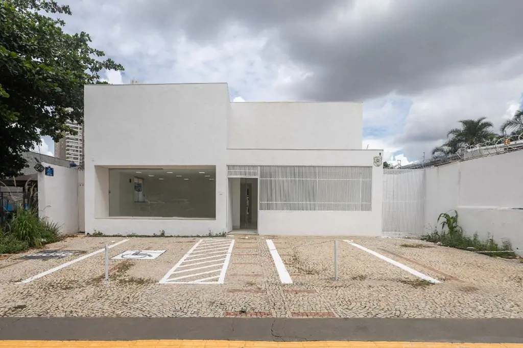 Sobrado comercial na Rua 89, Setor Sul, e com uma localização privilegiada: próx...