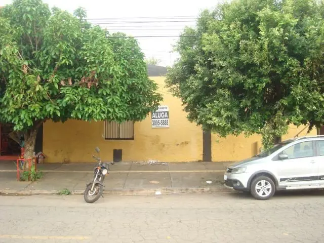 Três salas e um banheiro com aproximadamente 100m2.VALOR SUJEITO A ALTERAÇÃO SEM...