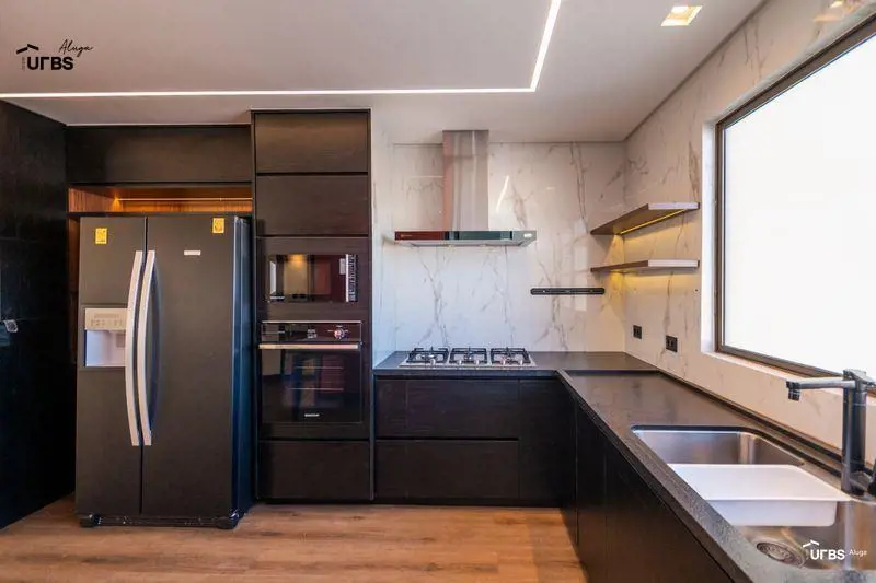 Apartamento moderno, todo reformado e semi mobiliado ao lado do campo do Goiás. ...