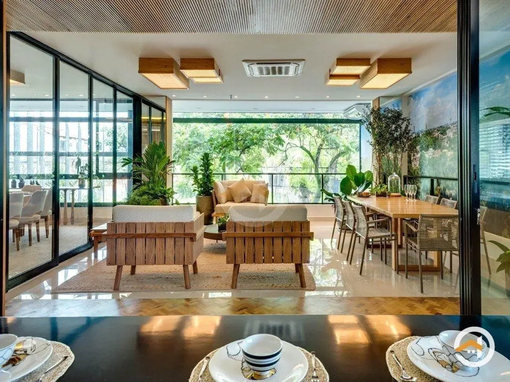 Apartamento de Luxo contendo 4 suítes, 4 vagas de garagens mais escaninho, com v...