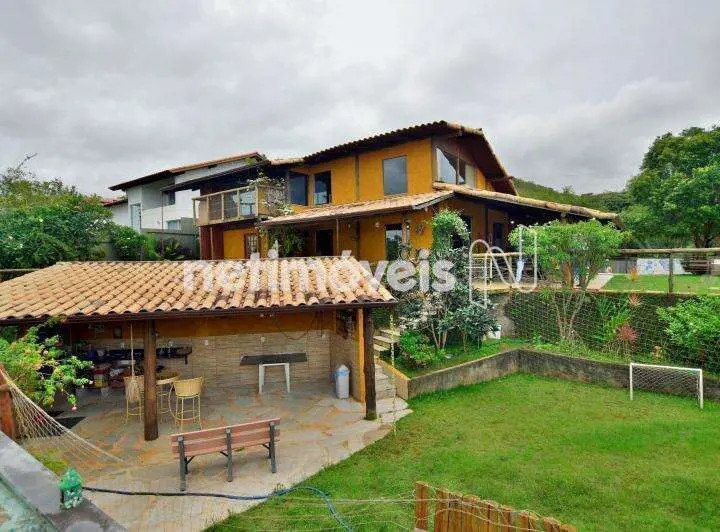 Condomínio Verde:IMÓVEL: Linda casa com habite-se, estilo rústica, com 380 m²;Sa...