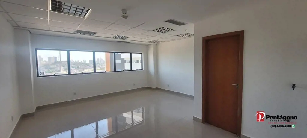 Sala Comercial para Locação - 33,12 m² | Pronta para Uso em Edifício Comercial E...