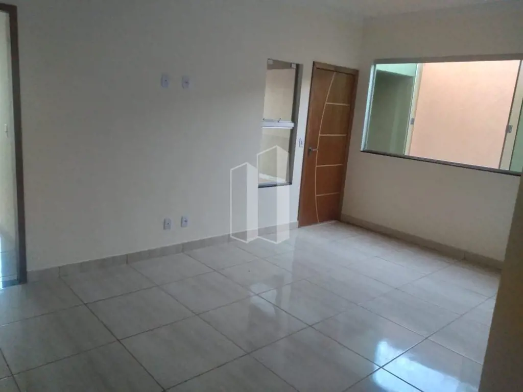 Procurando por uma casa espaçosa e moderna em Aparecida de Goiânia? Então você p...