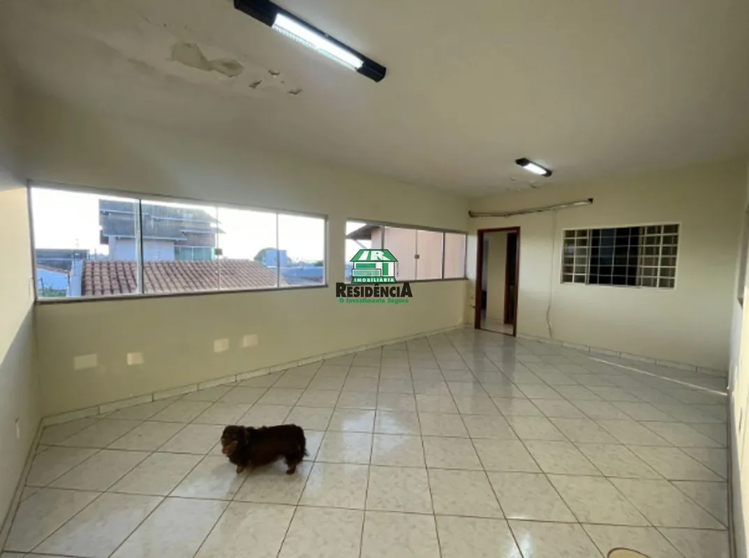 02 quartos02 salas,01 banheiroCozinha com armários planejadosCozinha externaÁrea...