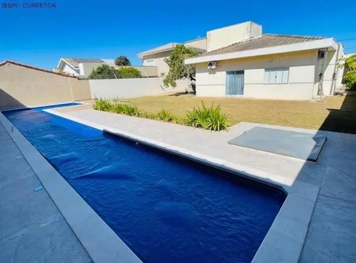 Descubra uma oportunidade única no Condomínio Solar de Brasília, em Jardim Botân...