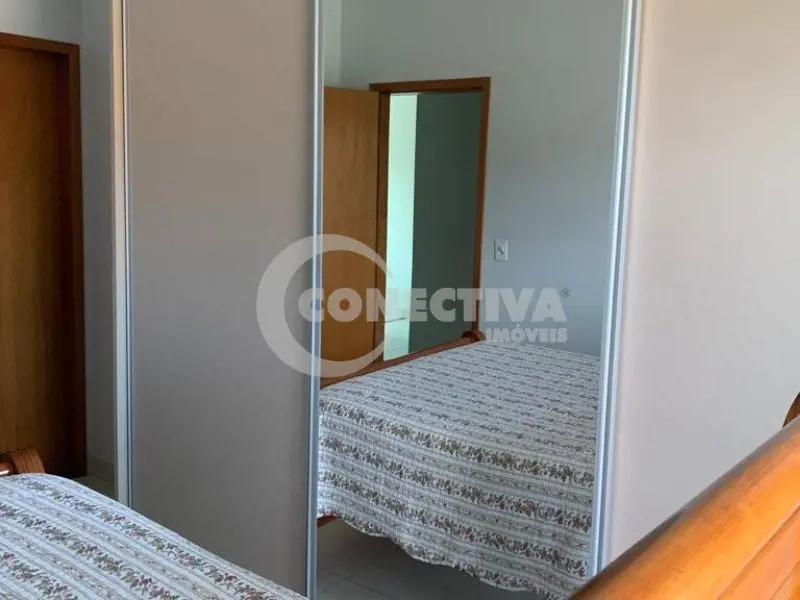  Comentários do corretor: Sobrado nº 04, localizado em uma posição privilegiada ...
