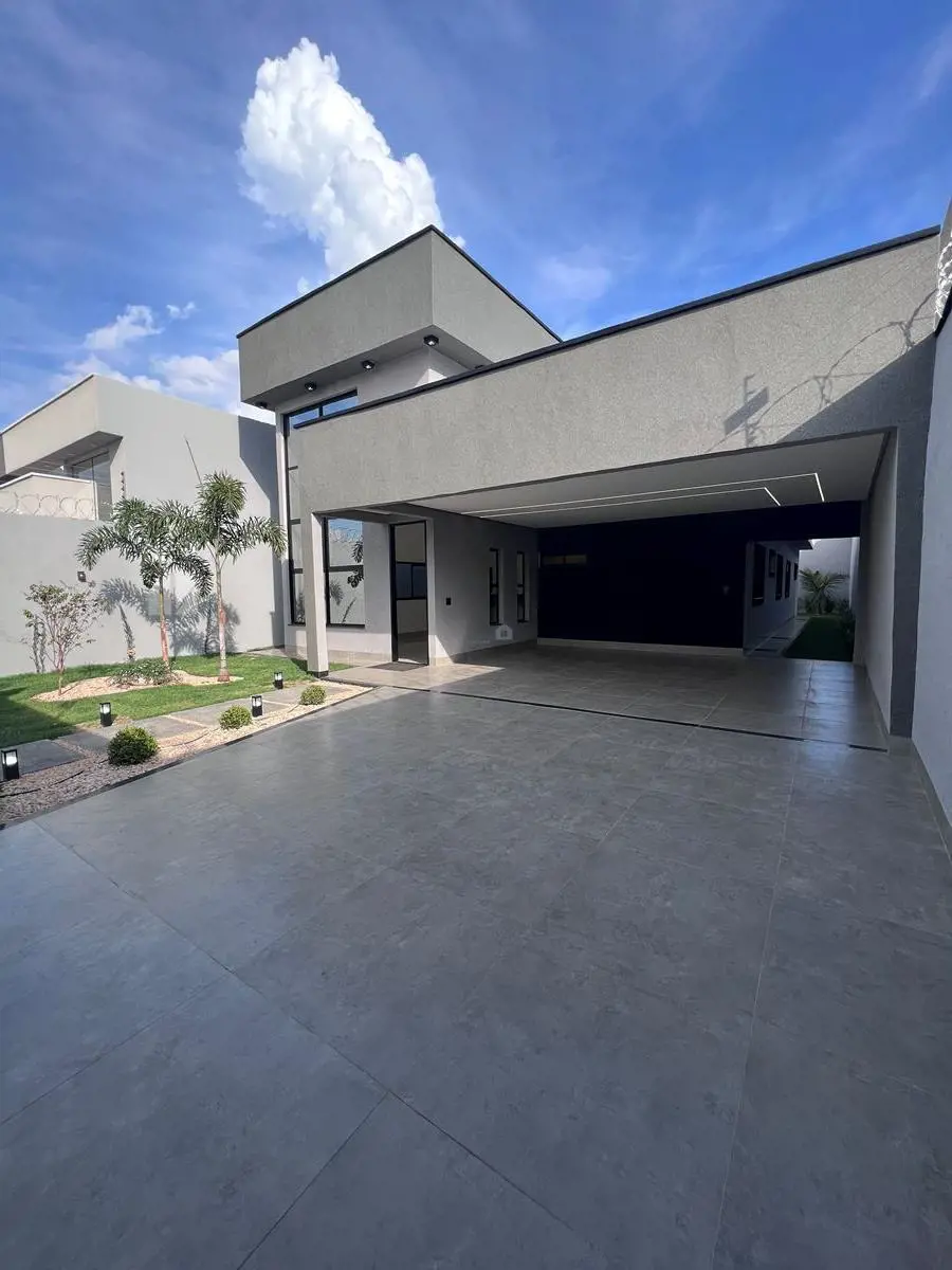 Casa de Altíssimo Padrão Sozinha no lote Na melhor localização e vista do setor ...