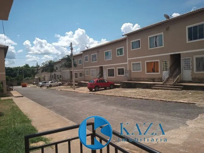 - Apartamento composto de 2 quartos, sala, cozinha, banheiro social, área de ser...