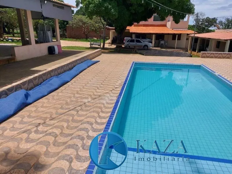 CHÁCARA DE 8 MIL METROS EM PONTE ALTA - GAMA-DF.Chácara de 8mil metros, composta...