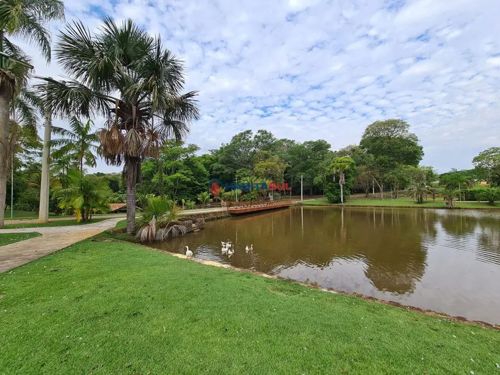 ÁREA DE 1.225,38M²Condomínio de Chácaras a 35 minutos de Goiânia, todo asfaltado...