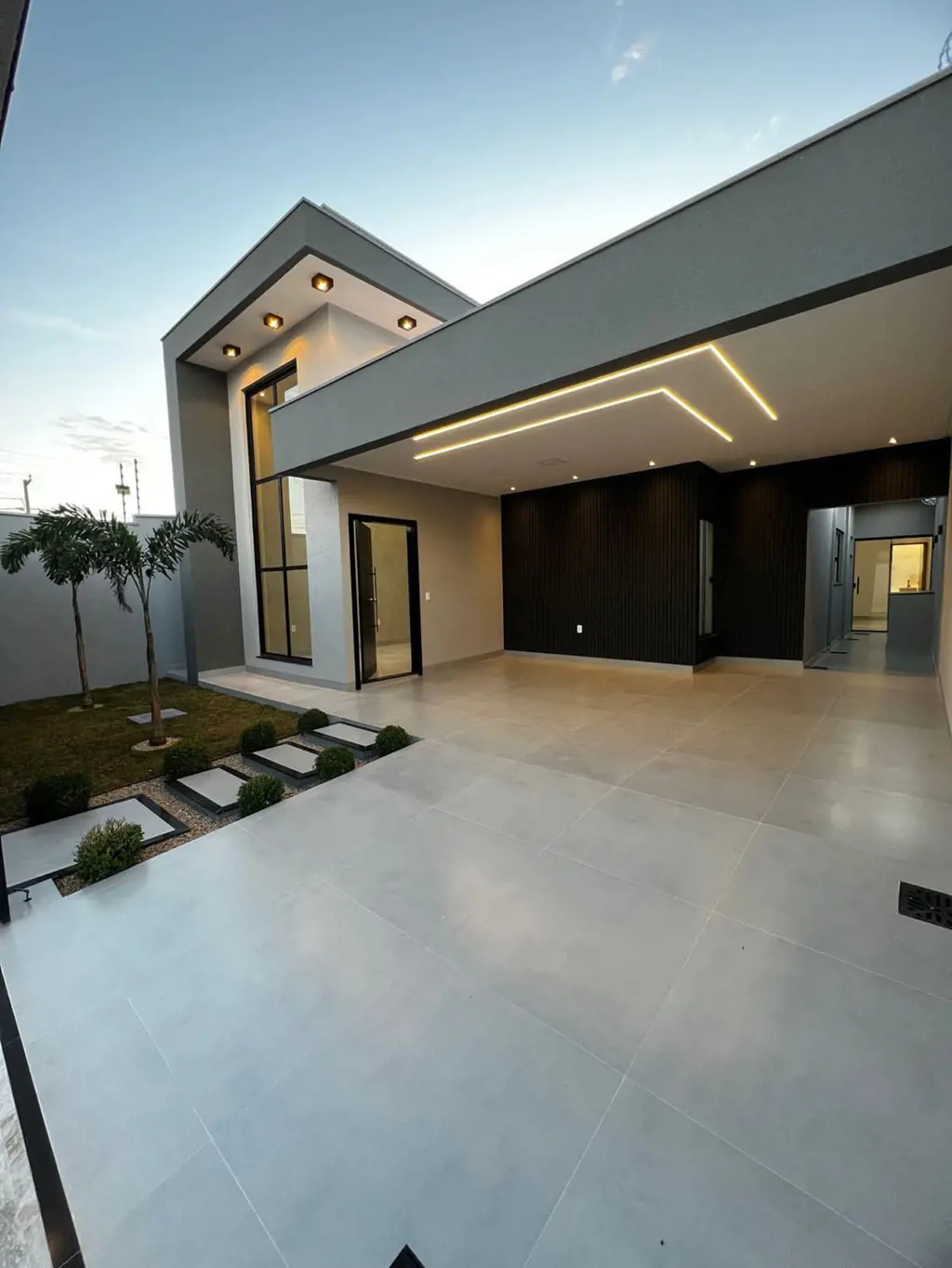 Casa no bairro Jardim ItáliaJá está avaliada pela caixa econômica no valor 621 m...