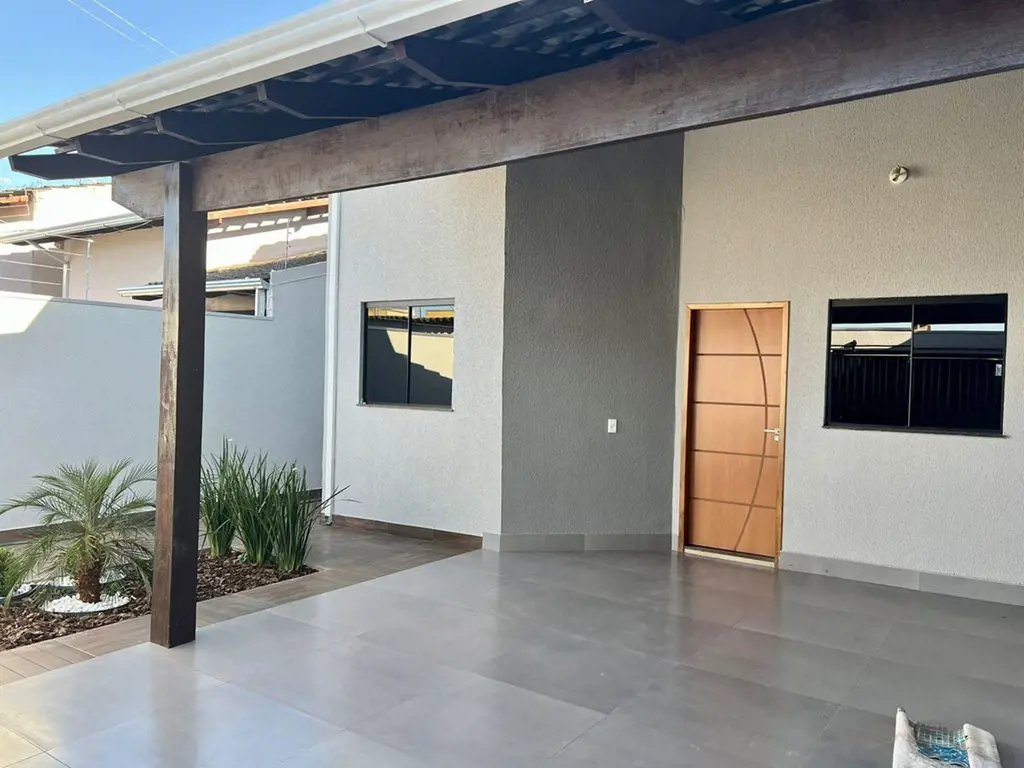 Casa no Jardim dos Ipês 3 quartos sendo um suíte Sala individual Cozinha com ban...