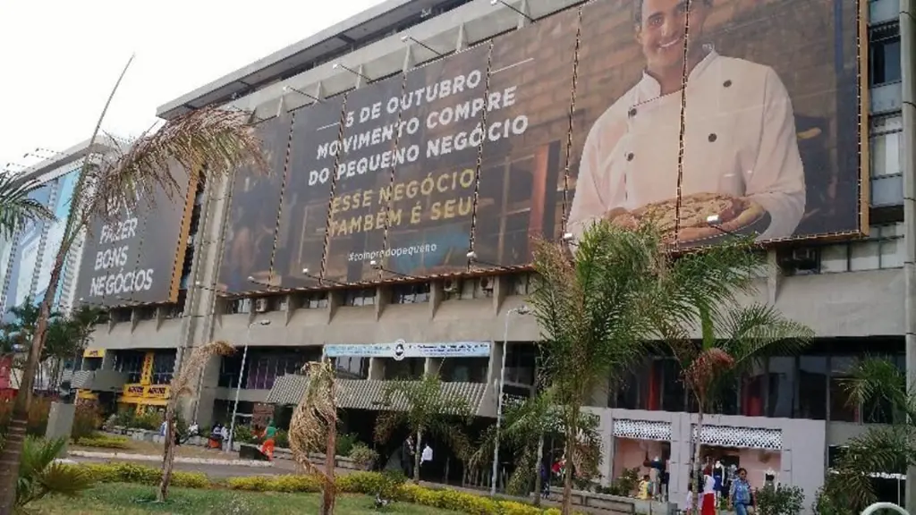 Alugamos ótima Sala no SDS Bloco D - Ed. Eldorado, composto de:- Sala em vão liv...