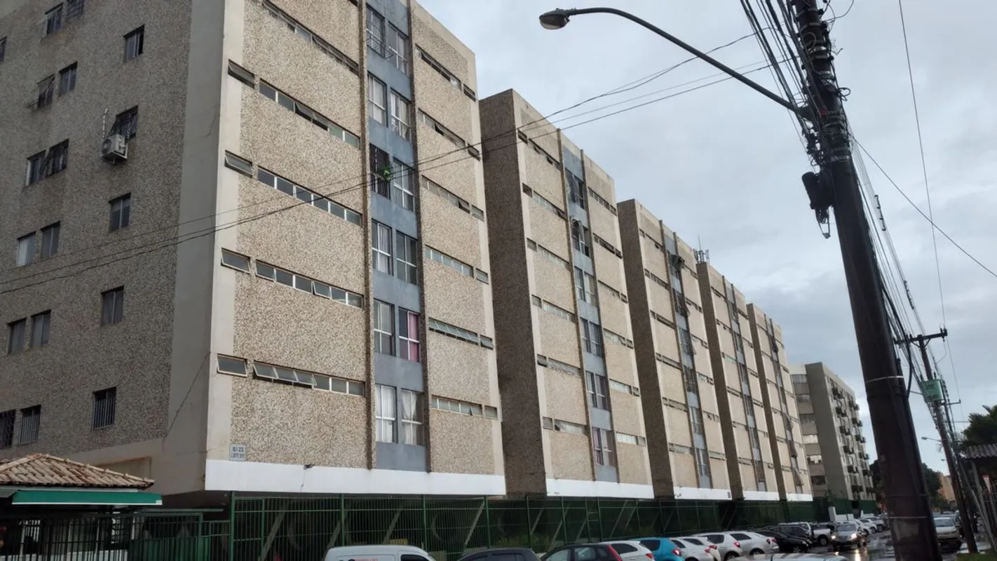 Ótimo apartamento localizado na QI 23, no Guará, no Edifício Belize, em uma das ...