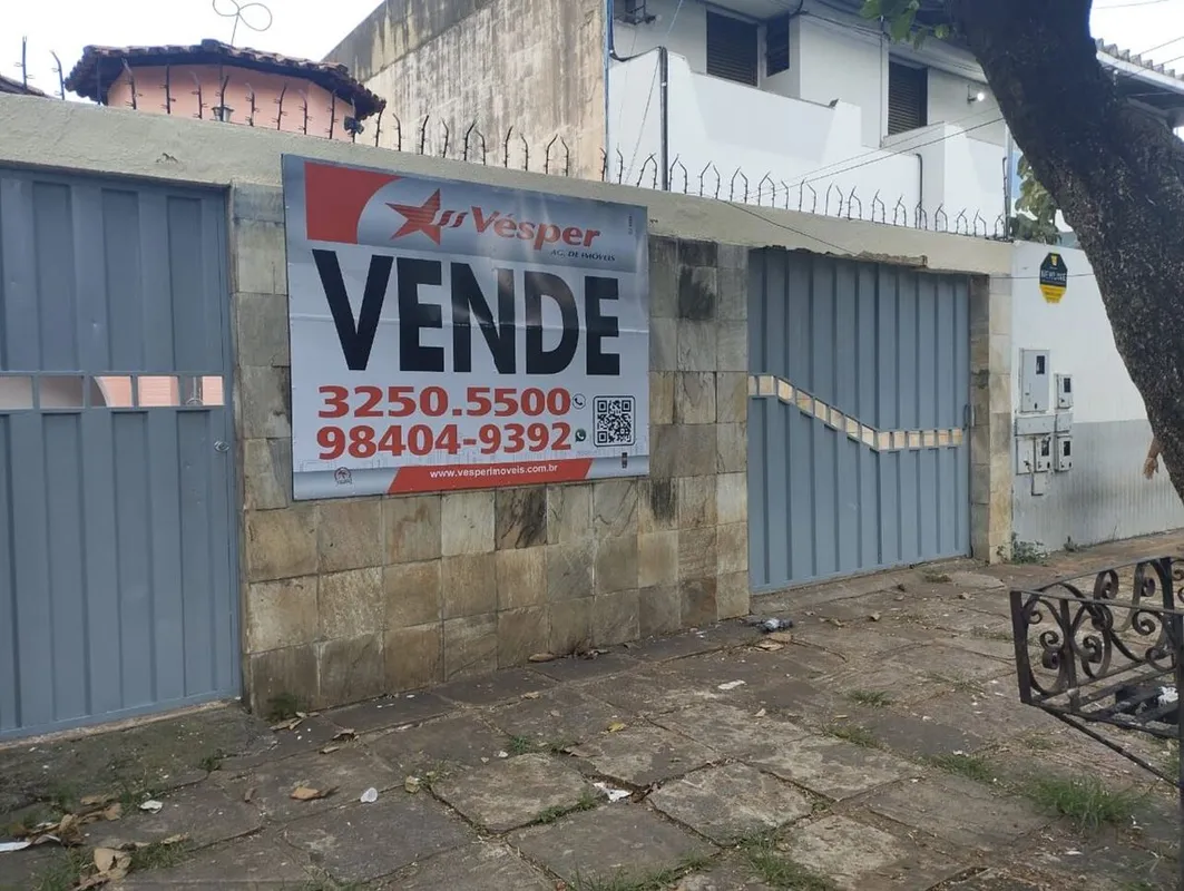 Casa à venda com 370,60m² de área total e 3 quartos no Centro de Goiânia | Próxi...
