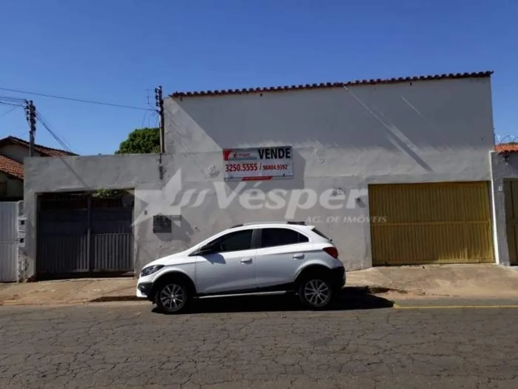 Lote com área total de 375,00 m contendobarracão com sala, 2 quartos, cozinha, d...