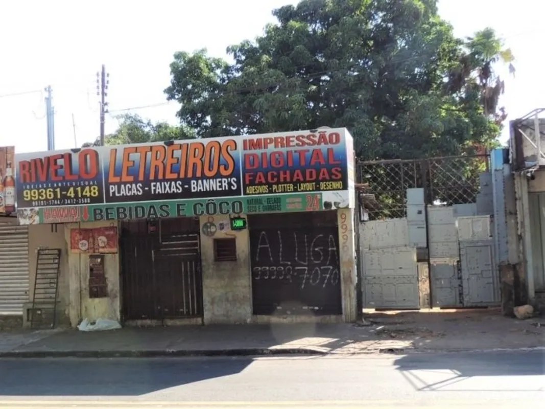 Excelente oportunidade Casa e barracão (antigos). Lote excelente ponto e comérci...