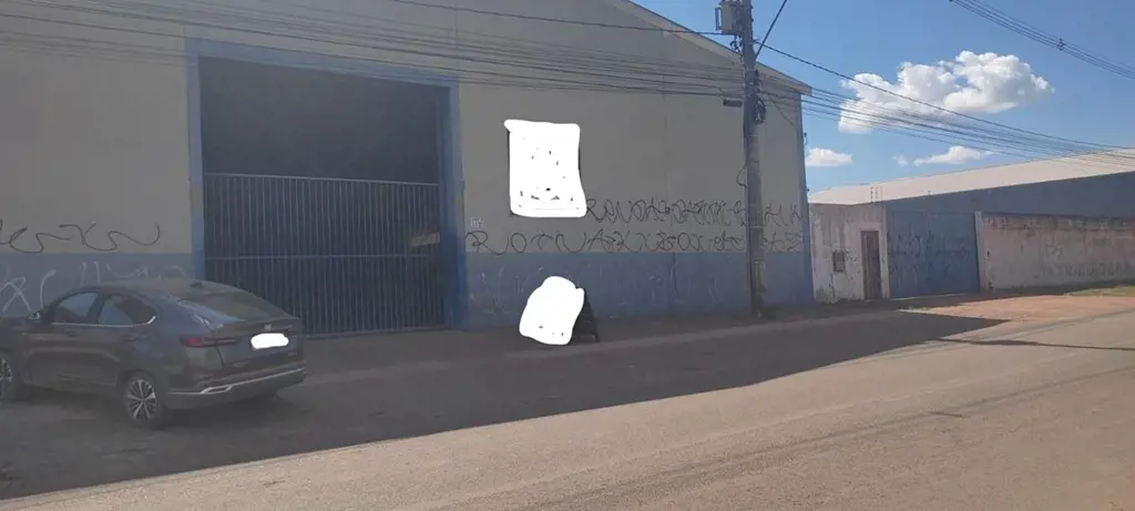 Galpão com 2300 metros quadrados , com um galpão de 1000,00 mil metros quadrados...