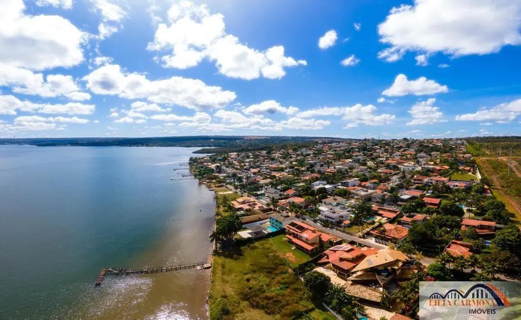 VENDO CASA MELHOR VISTA DO LAGO SUL! CONDOMÍNIO à BEIRA LAGO com BELÍSSIMA VISTA...
