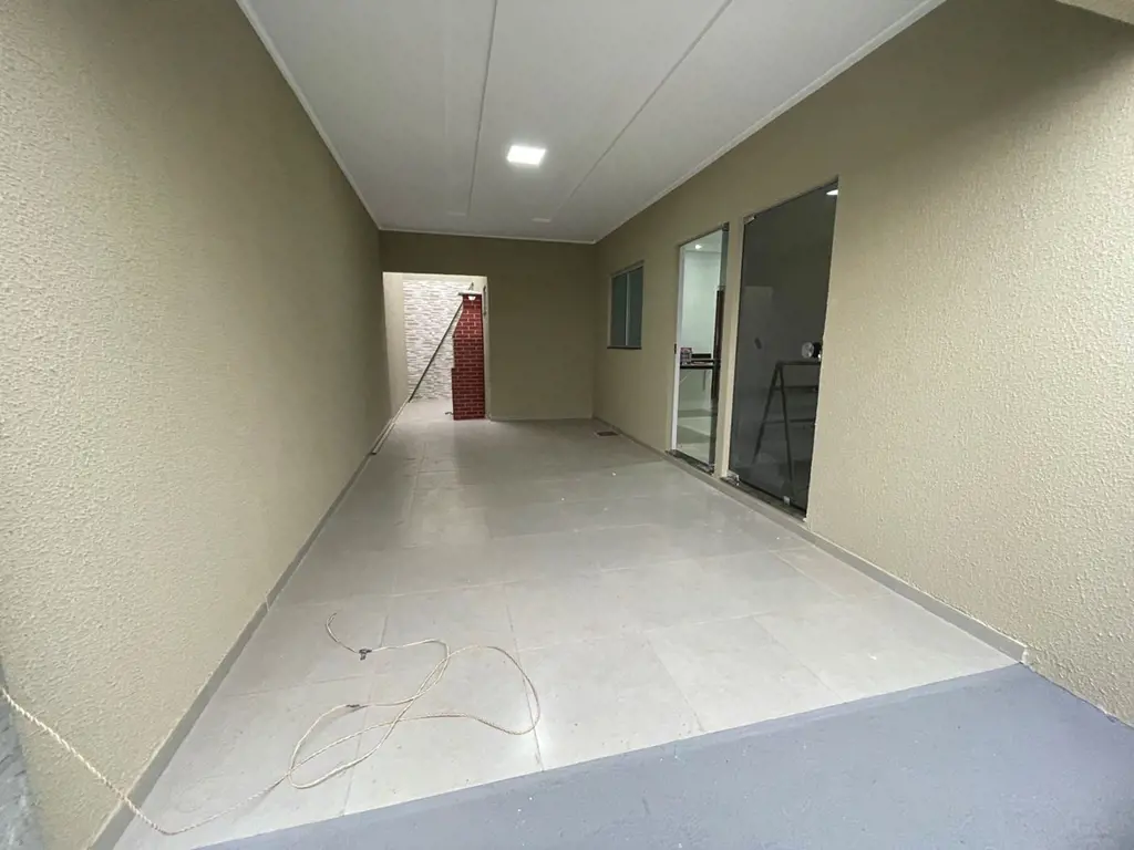 Casa no Jardim Arco Verde Localizada próximo da avenida com mercados, farmácias,...