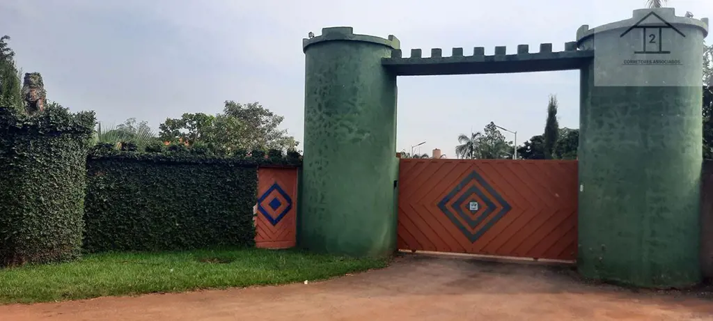 LOTE LOCALIZADO NO DF, ACESSO PELA DF 140, RODOVIA QUE DÁ ACESSO AOS CONDOMÍNIOS...
