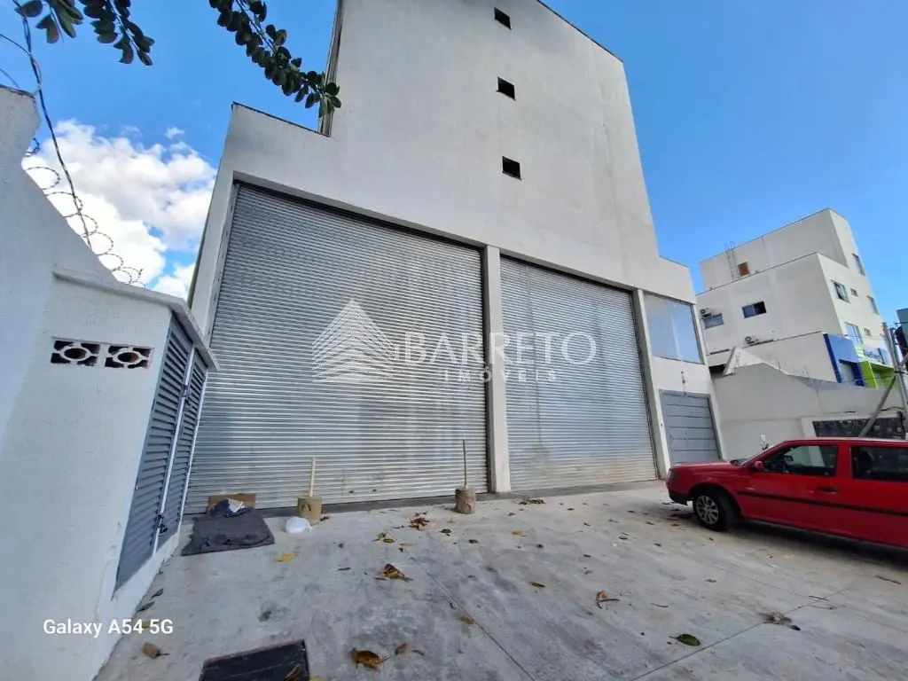 Galpão, GNA, Setor CoimbraLocalização: Rua 210, Setor Coimbra, Goiânia-GO.Descri...