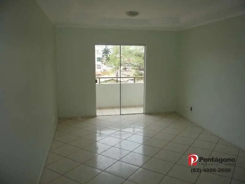 Apartamento amplo e completo com 03 quartos, sendo 01 suíte. Dois quartos contam...