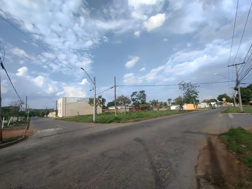 lote para locação de 365 m² na charmosa Rua da Argentina, Setor das Nações, Goiâ...