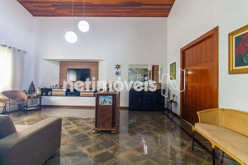 Espetacular Casa no Condomínio Jardim Botânico VI: 550m² de conforto em um Terre...
