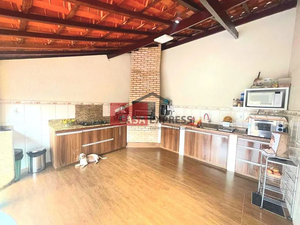 EXCELENTE CASA NA MELHOR QUADRA DE SOBRADINHO!!***CASA TÉRREA***DADOS GERAIS- Ár...