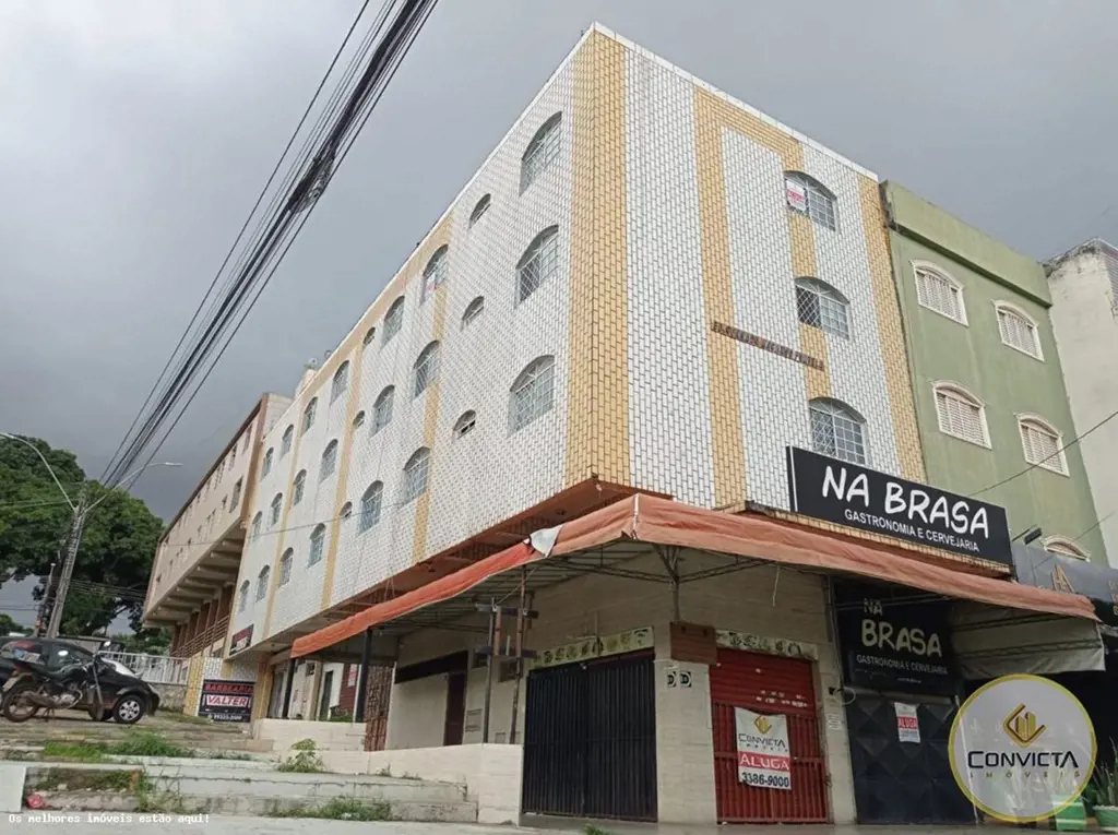 END: Terceira Avenida Bloco 1550 B APT 301 - N.Bandeirante Um apartamento com 02...