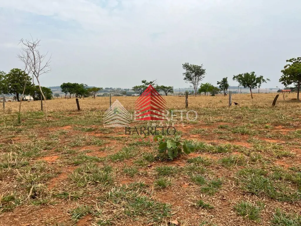Área em Americano do Brasil, composta por 7 lotes 2.550m2.Localização: Rua Franc...
